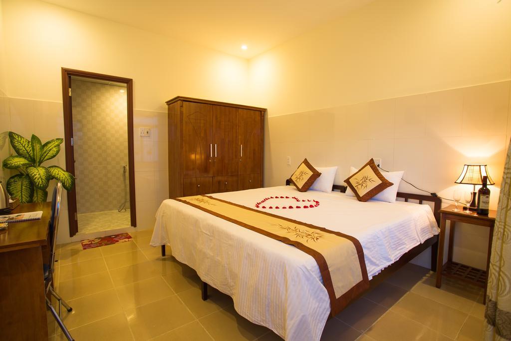 Holy Land Homestay Hoi An Exterior photo